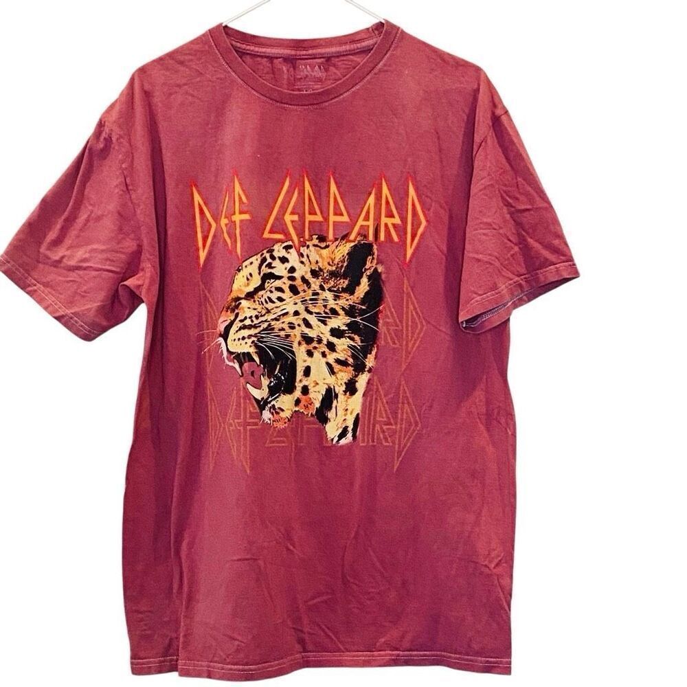 Def Leppard Cotton Short Sleeve Leopards Head Graphic Band T-Shirt Red Large
